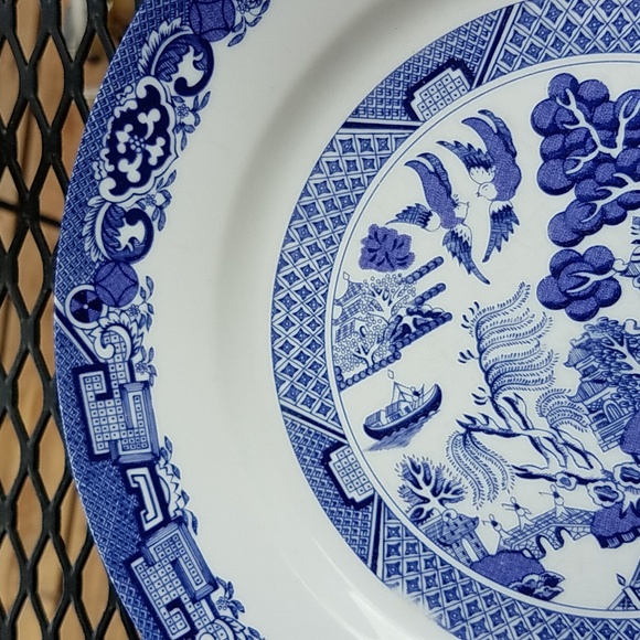 ROYAL CUTHBERTSON - Blue and White Porcelain Dinner Plate - WILLOW - 10 3/4" - Picture 5 of 8